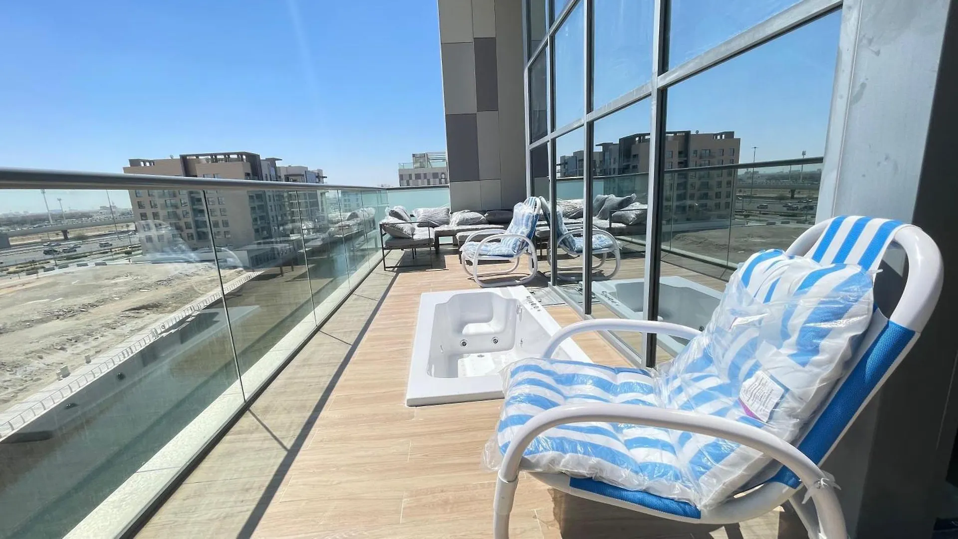 Abu Dhabi Al Raha Beach 0*, Abu Dhabi